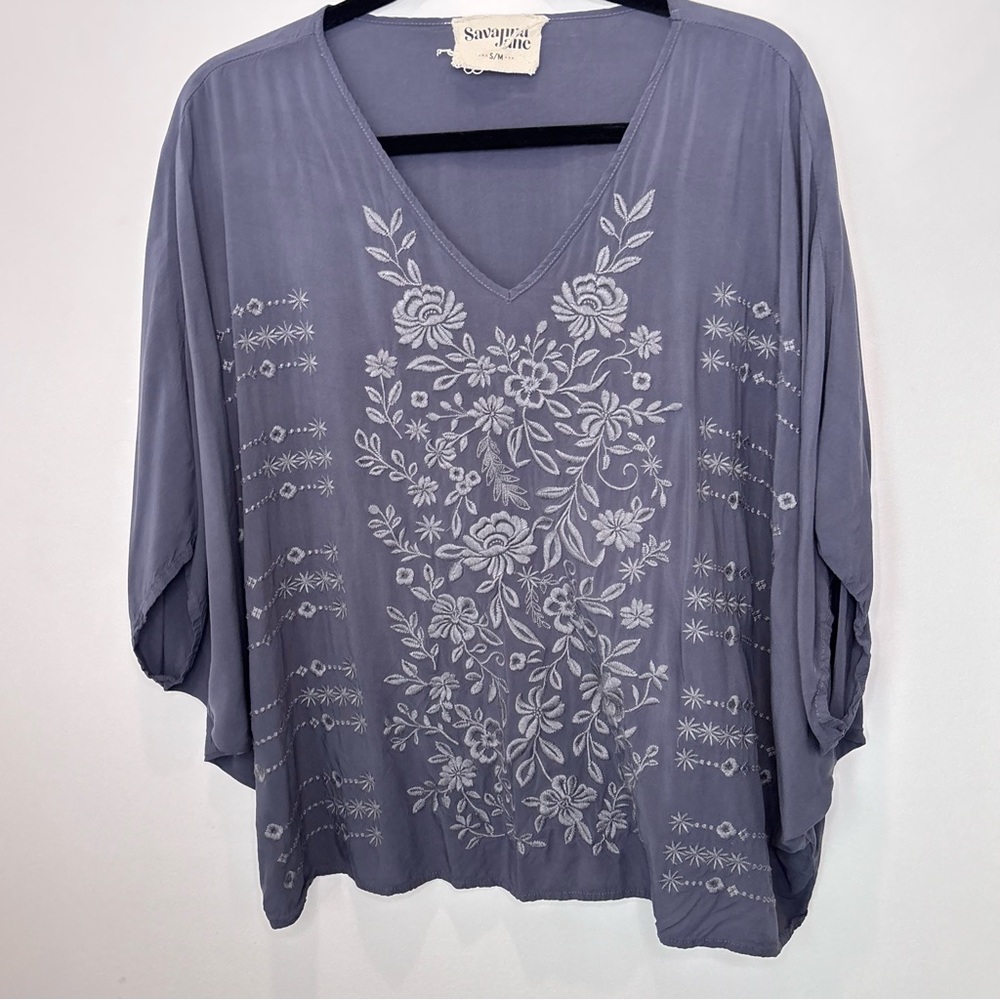 Savannah Jane Oversized Floral Embroidered Top Blouse Vneck Small-Medium A130
